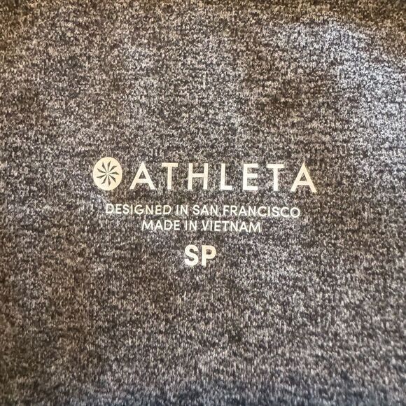 NWT Athleta Salutation Capri - Picture 6 of 8
